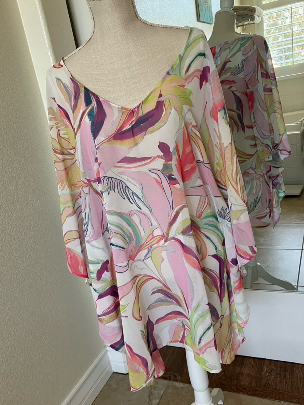 Soma Pink Multicolor Watercolor Floral Chiffon Caftan Swim Cover Up, XS/S